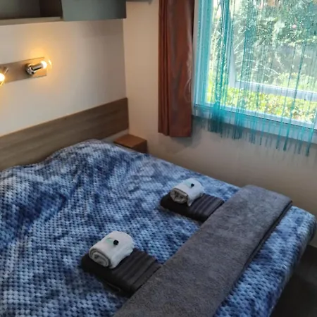 Kemp Mobil Glamping Confort D'un Sans Les Contraintes Piscine Promotion Septembre 3 - 2 Sdb -climatise - 300m De La - Piscine - Parking - Hyères