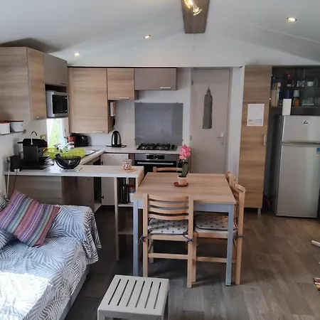 Mobil Glamping Confort D'un Sans Les Contraintes Piscine Promotion Septembre 3 - 2 Sdb -climatise - 300m De La - Piscine - Parking - Hyères