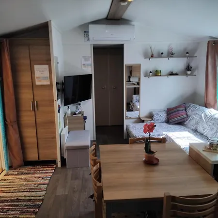 Mobil Glamping Confort D'un Sans Les Contraintes Piscine Promotion Septembre 3 - 2 Sdb -climatise - 300m De La - Piscine - Parking - Parque de Campismo *