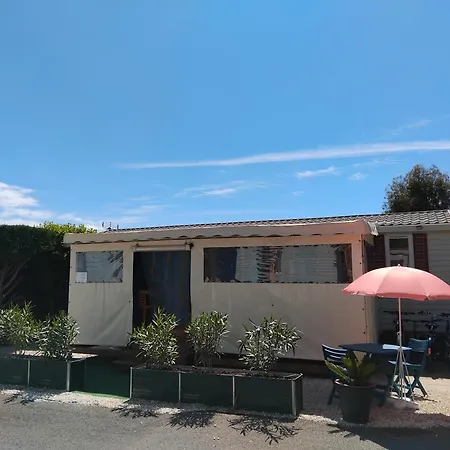 Location Mobil Home Glamping Le Grand Confort D'Un Hotel Sans Les Contraintes Piscine 3 Chambres - 2 Sdb - Lave Linge - Lave Vaisselle - Climatise - 300M De La Mer - Parking - * Hyères