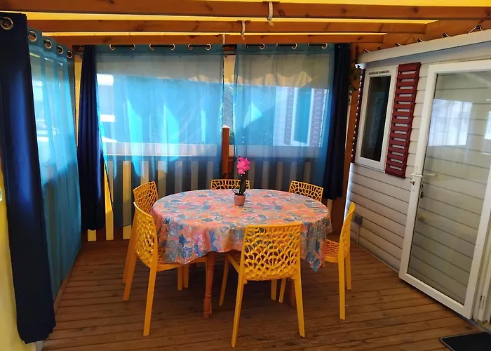 Mobil Glamping Confort D'un Sans Les Contraintes Piscine Promotion Septembre 3 - 2 Sdb -climatisé - 300m De La - Piscine - Parking - Campeggio Hyères